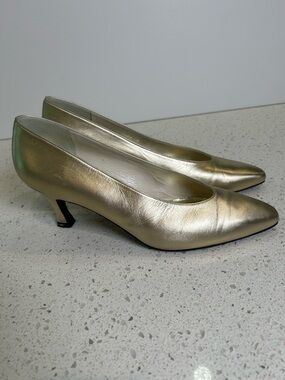Metallic Gold Women's Kitten Heel Pumps